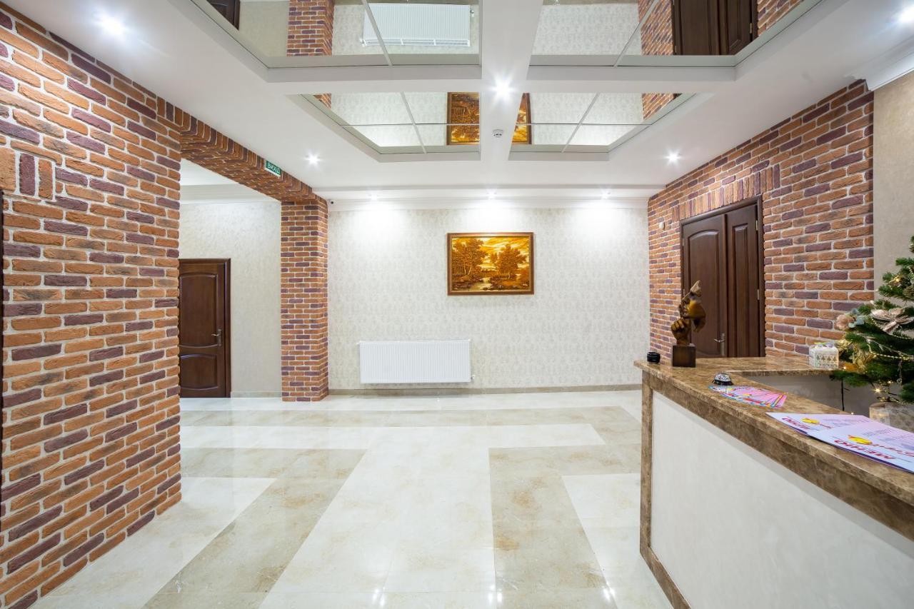 Hotel Legrand Stryi Exterior foto
